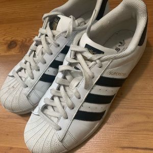 Adidas superstar sneaker size men 7.5